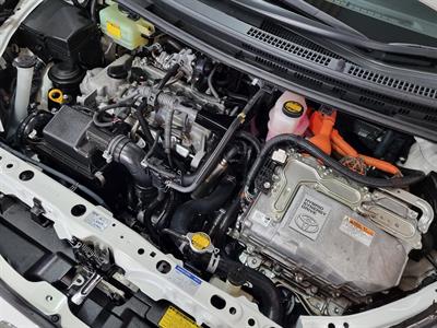 2013 Toyota Aqua - Thumbnail