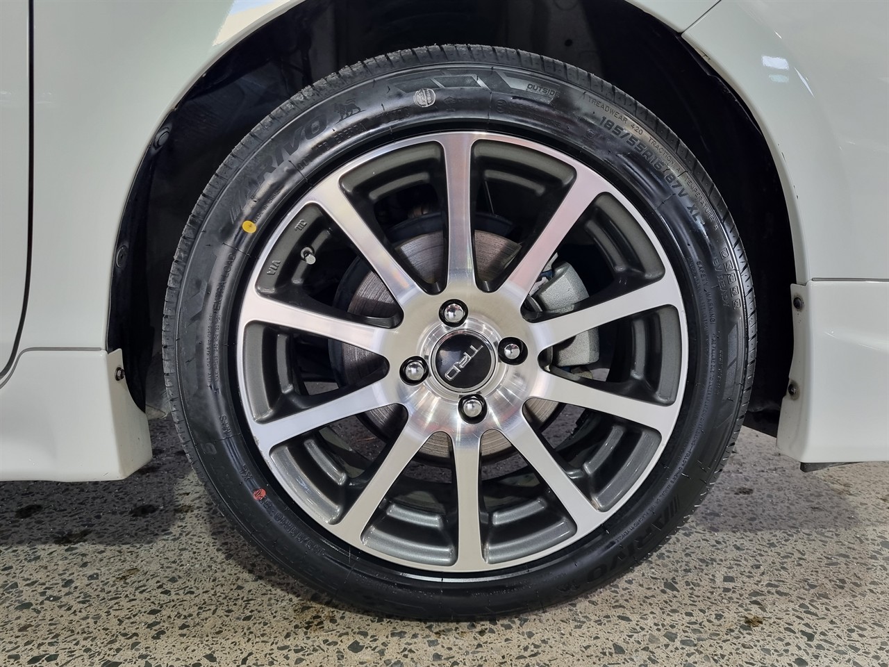 2013 Toyota Aqua