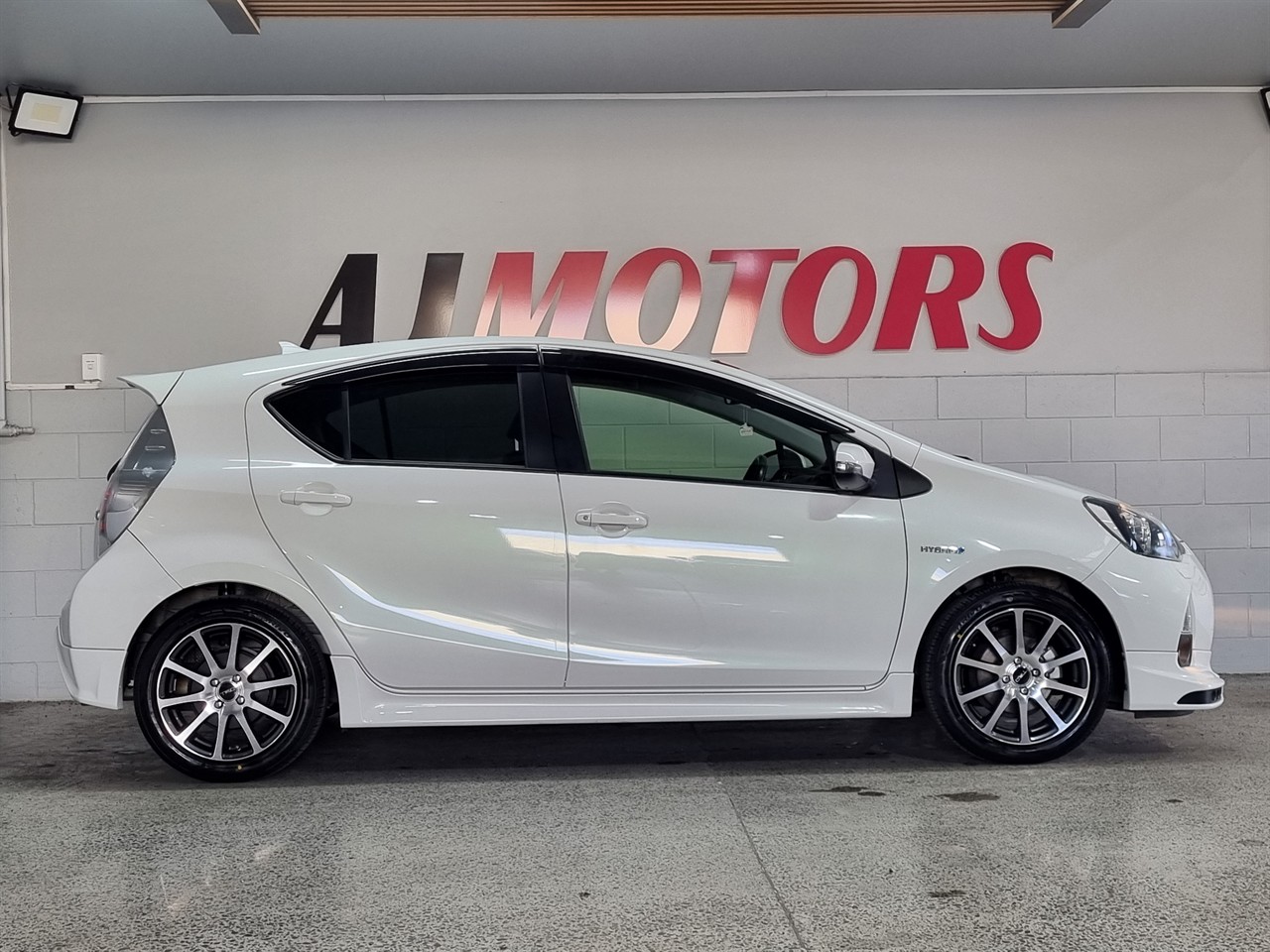 2013 Toyota Aqua