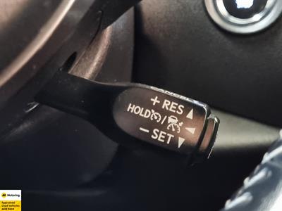 2019 Toyota C-HR - Thumbnail