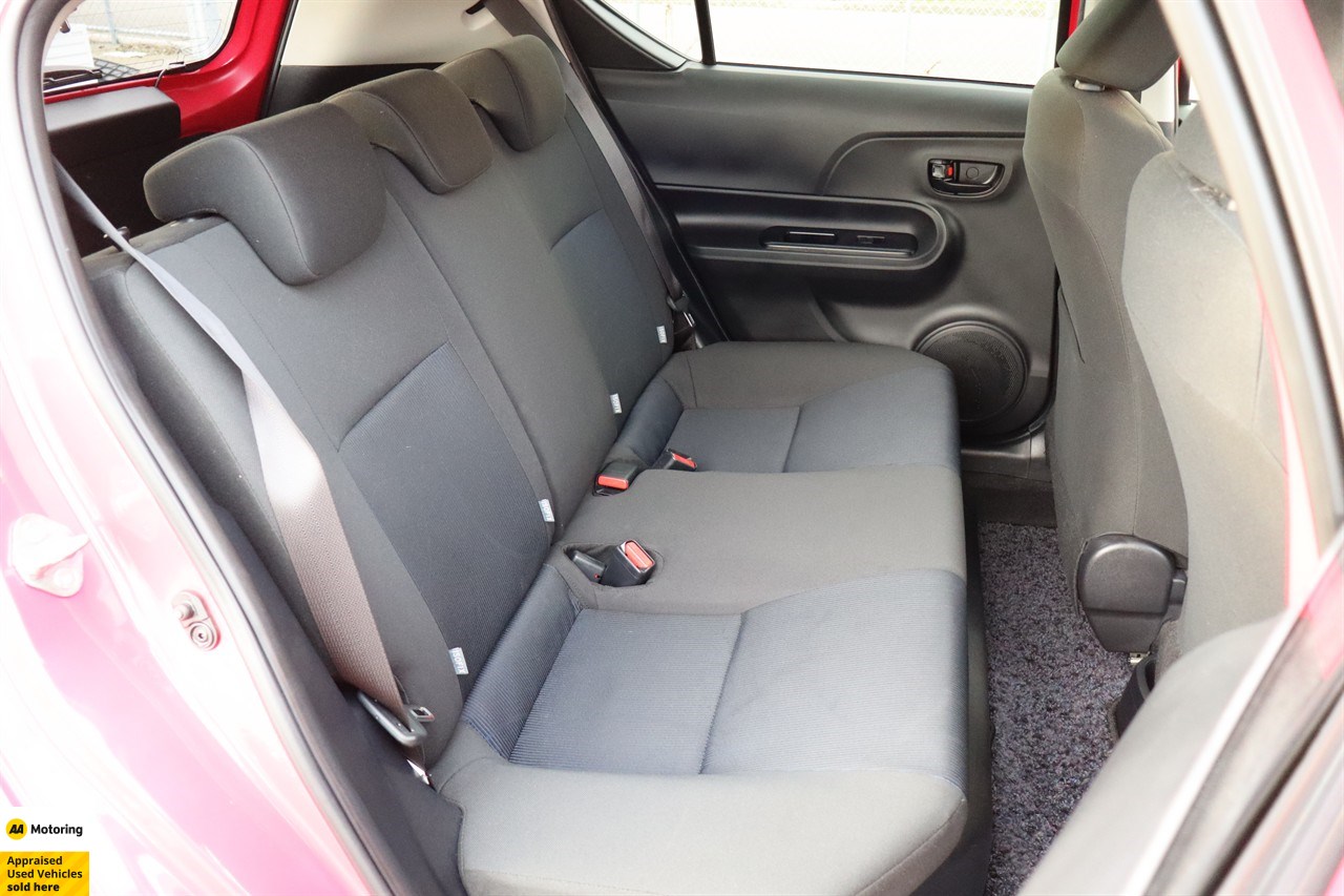 2015 Toyota Aqua