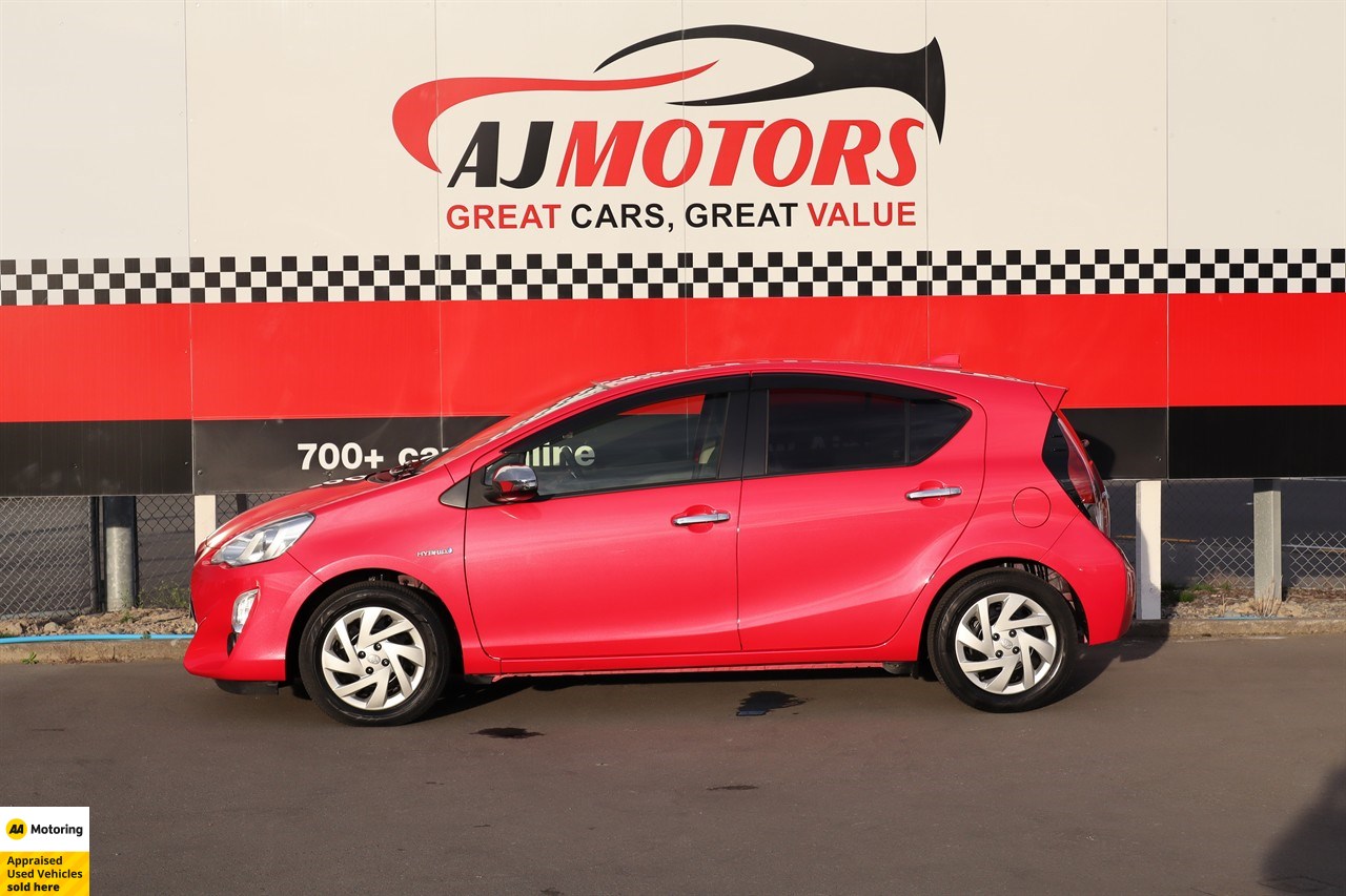 2015 Toyota Aqua
