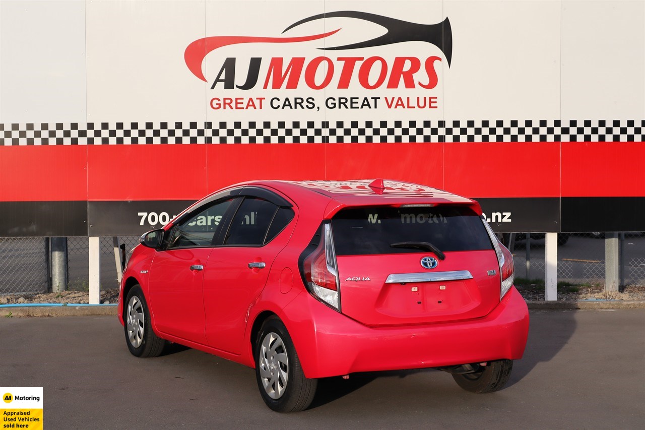 2015 Toyota Aqua