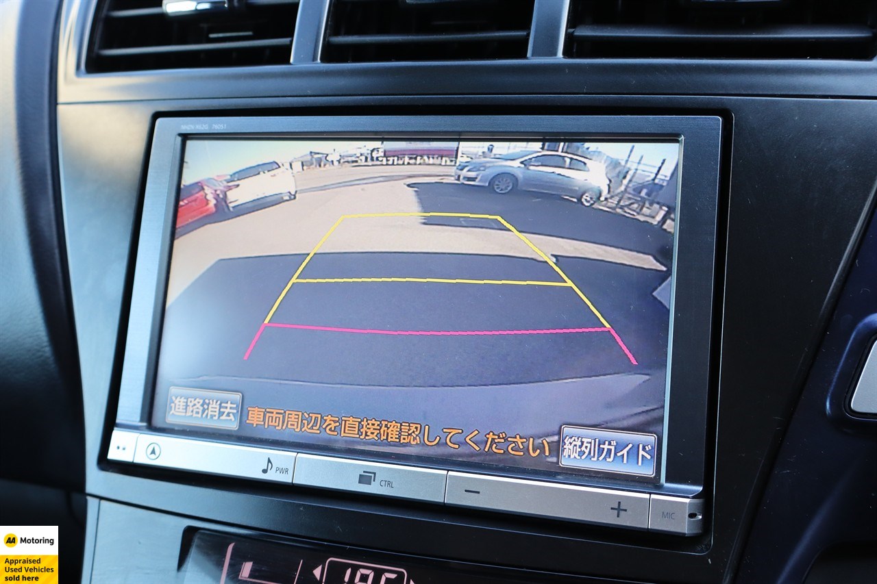 2013 Toyota Prius Alpha