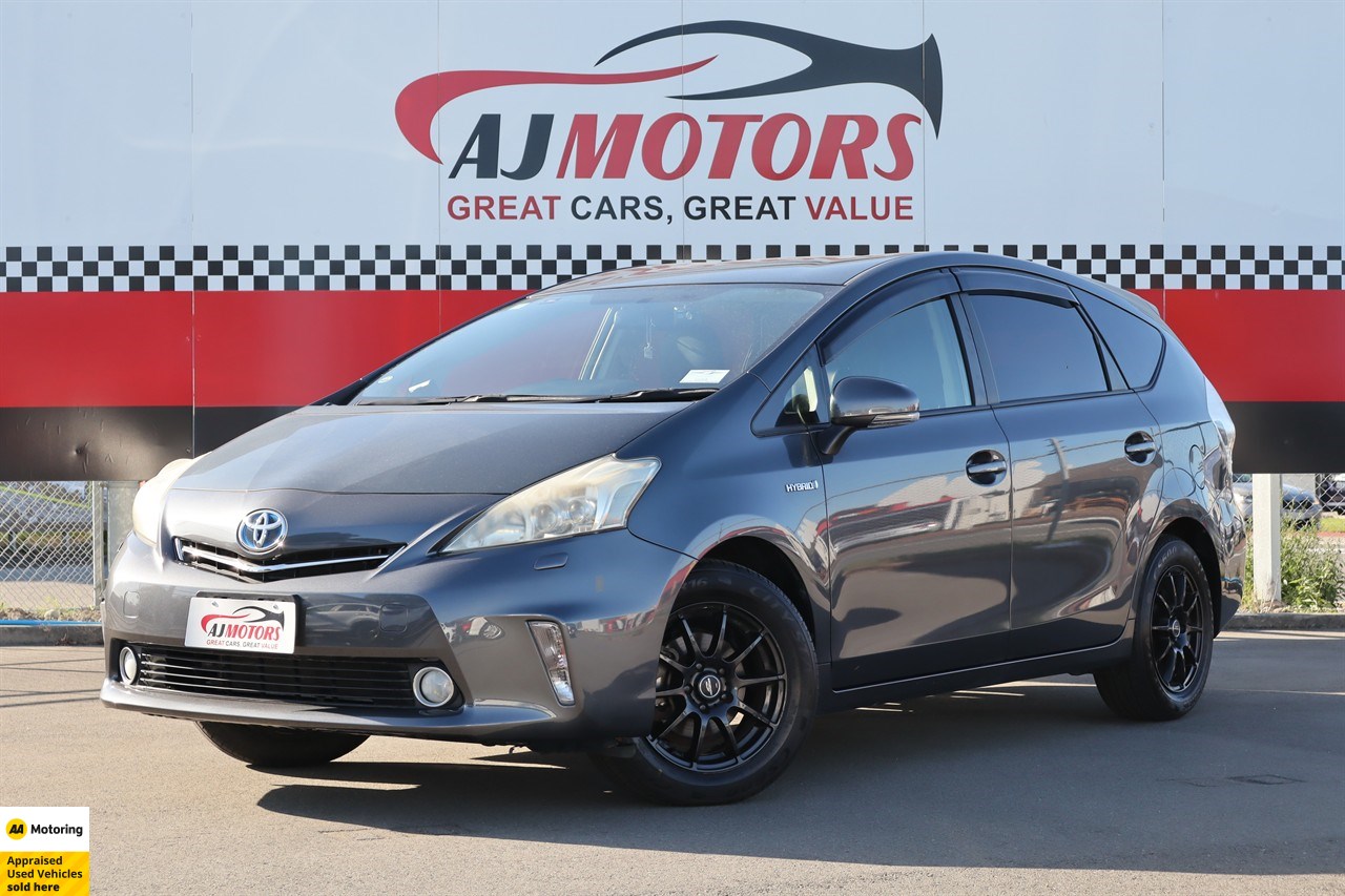 2013 Toyota Prius Alpha