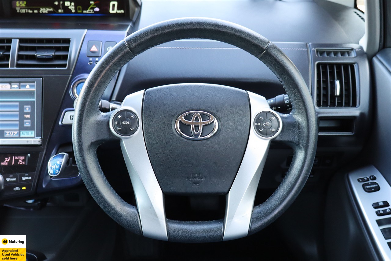 2013 Toyota Prius Alpha