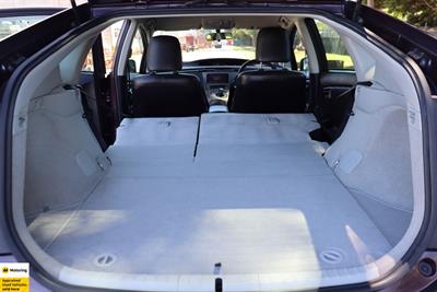 2014 Toyota Prius - Thumbnail