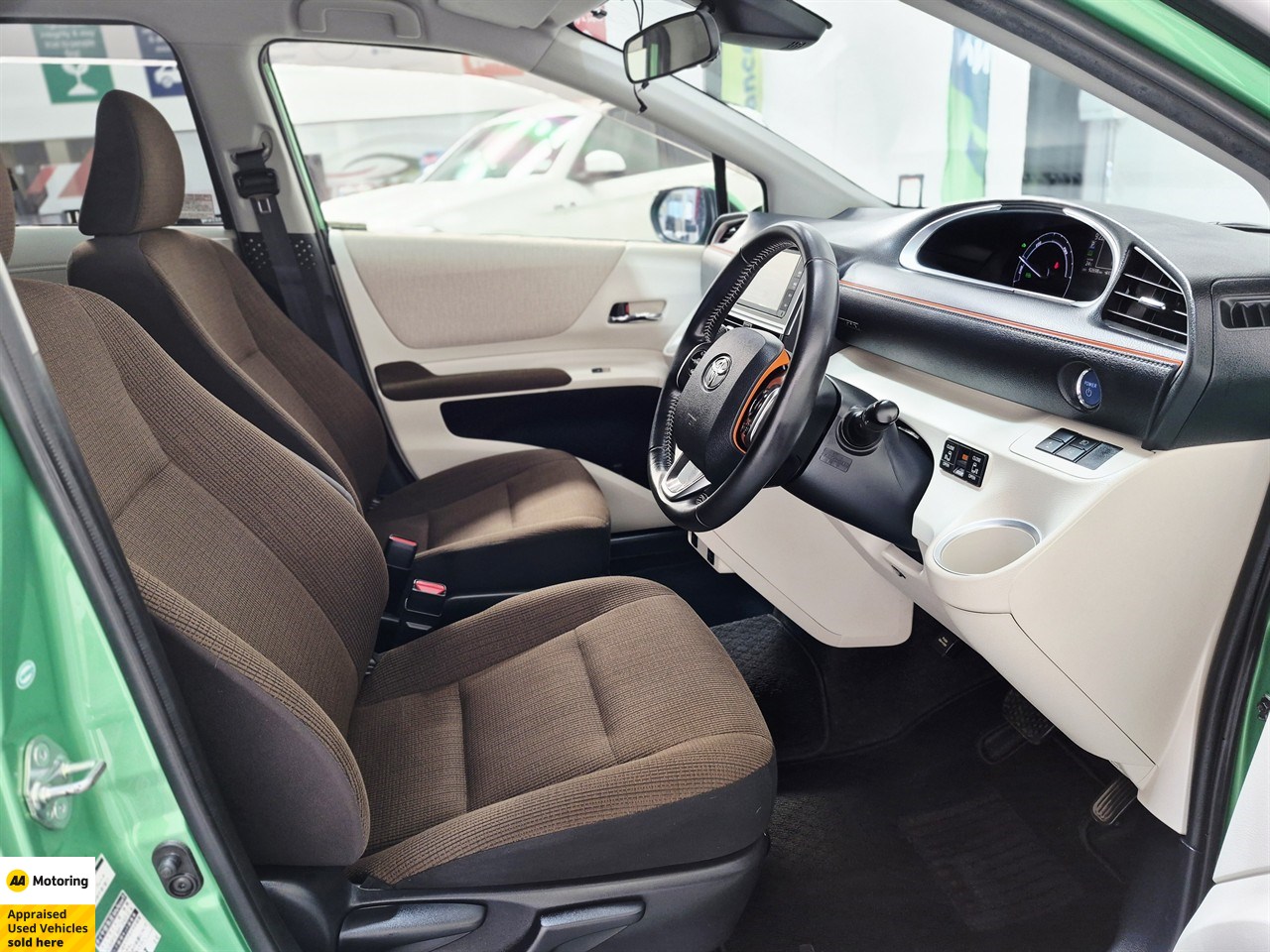 2015 Toyota Sienta