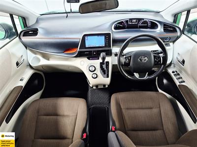 2015 Toyota Sienta - Thumbnail