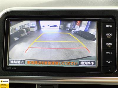 2015 Toyota Sienta - Thumbnail