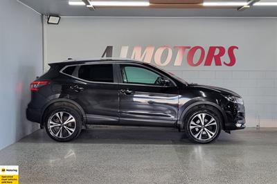 2020 Nissan Qashqai - Thumbnail