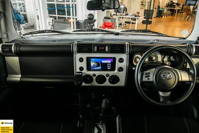 2012 Toyota FJ Cruiser - Thumbnail