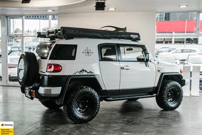 2012 Toyota FJ Cruiser - Thumbnail