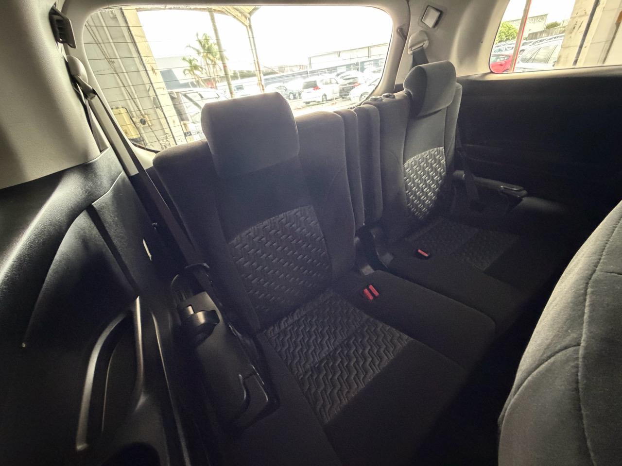 2015 Toyota Vellfire