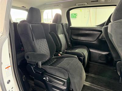 2015 Toyota Vellfire - Thumbnail