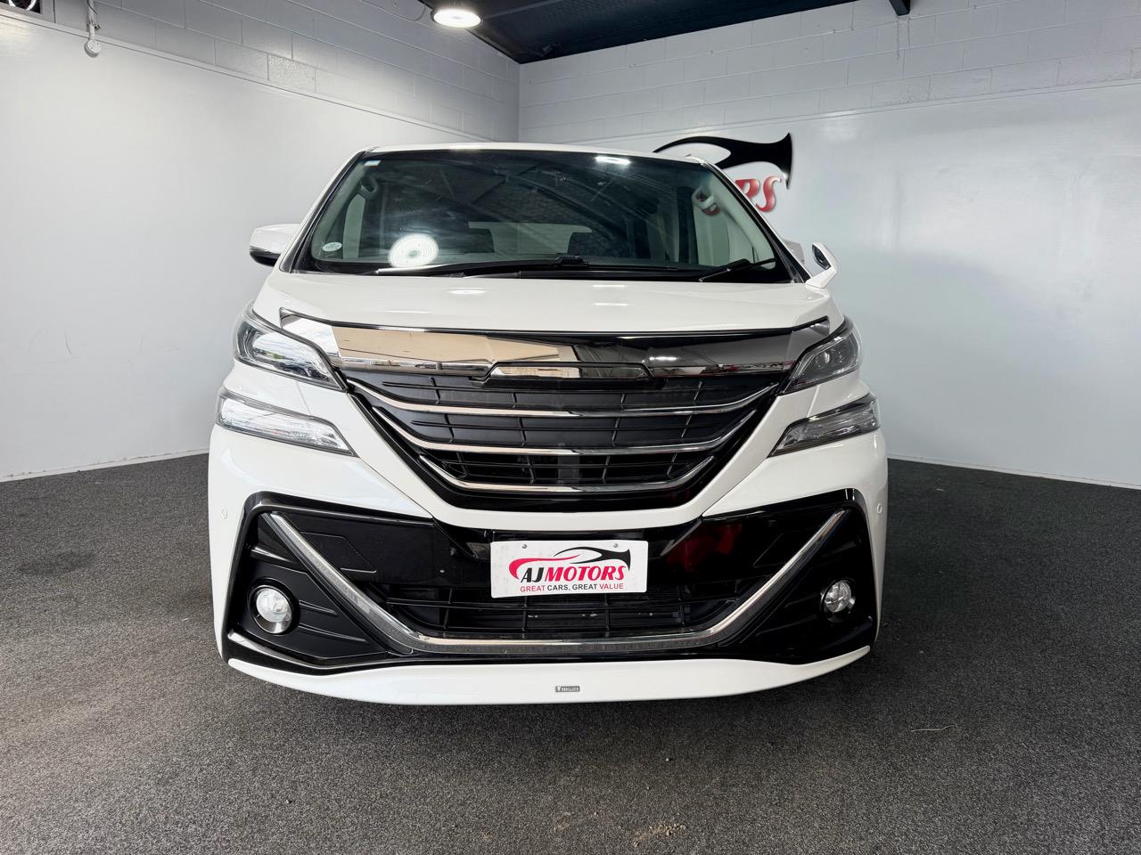 2015 Toyota Vellfire