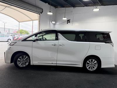 2015 Toyota Vellfire - Thumbnail