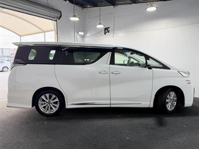 2015 Toyota Vellfire - Thumbnail