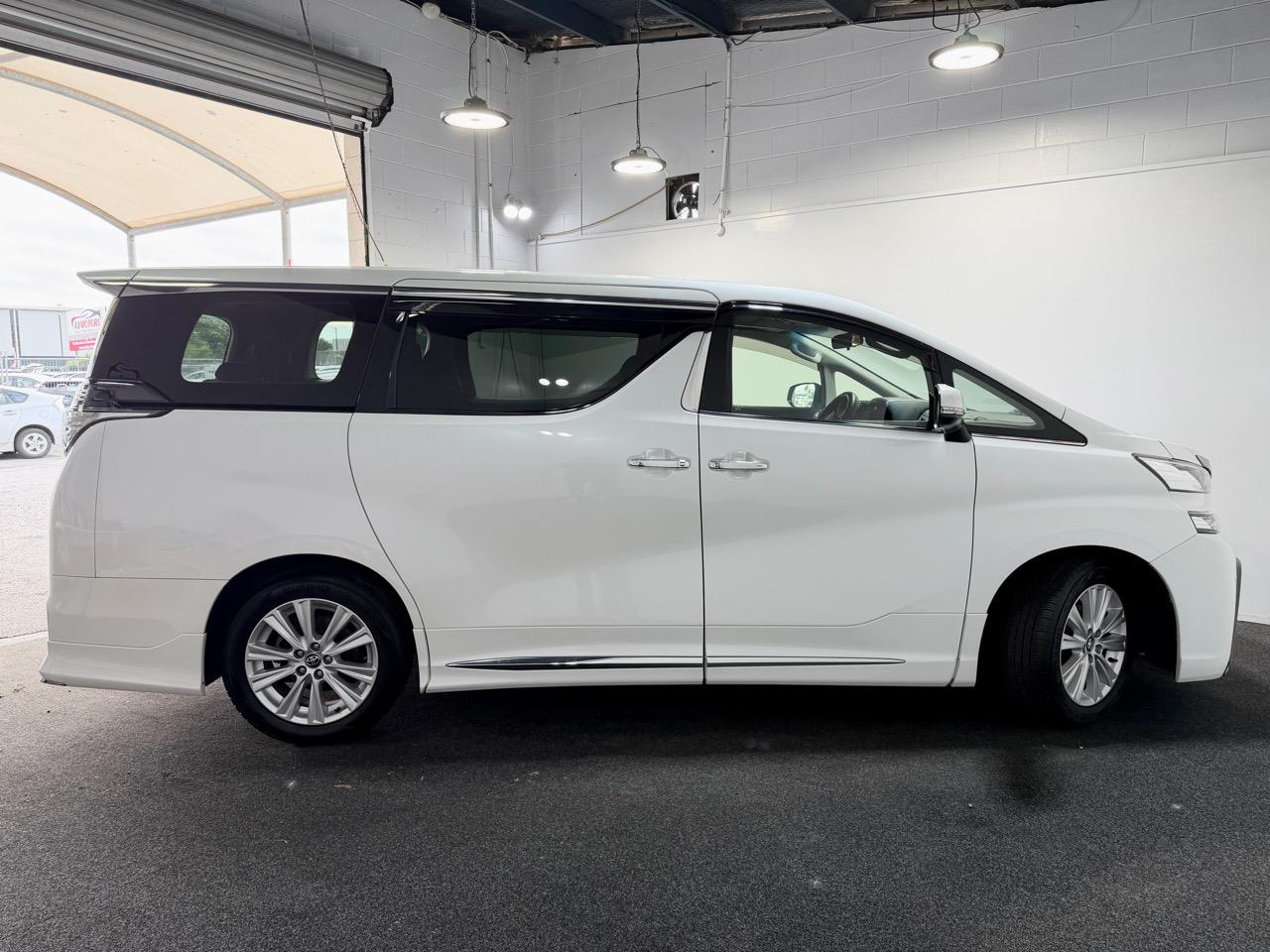 2015 Toyota Vellfire