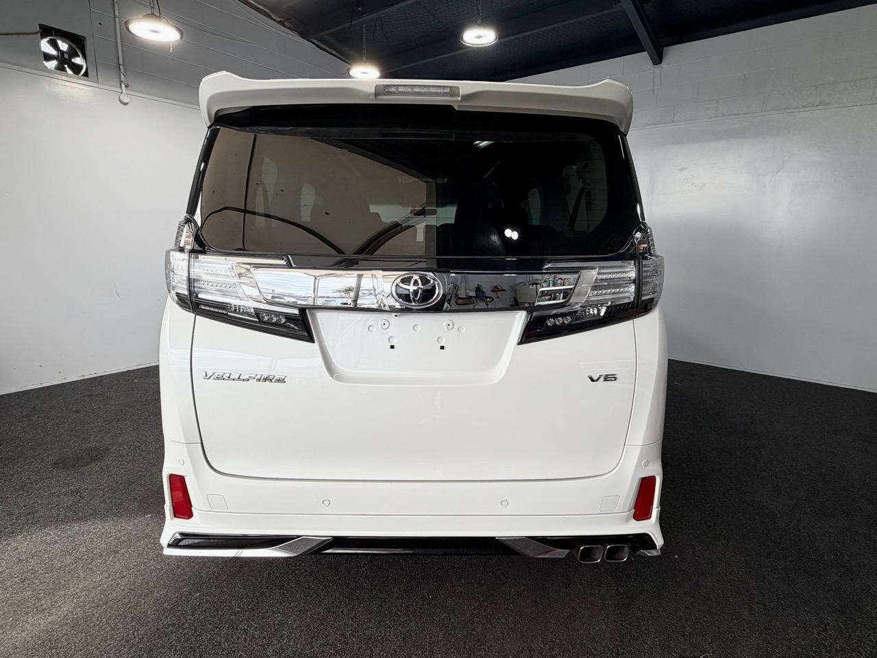 2015 Toyota Vellfire