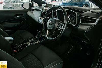 2018 Toyota Corolla - Thumbnail