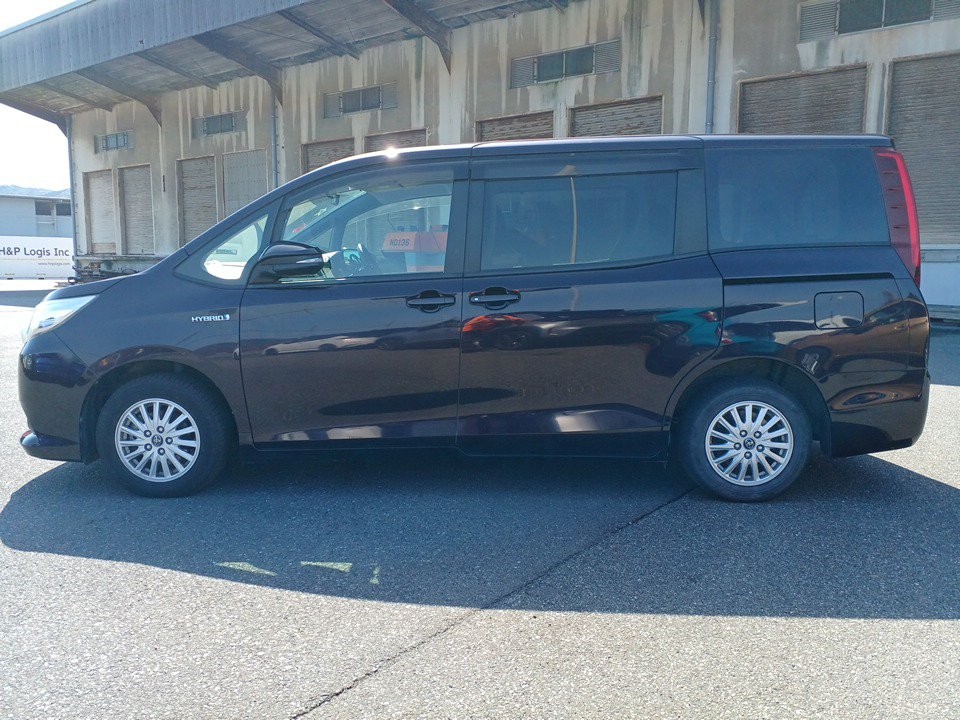 2015 Toyota Noah