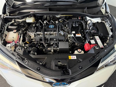 2021 Toyota C-HR - Thumbnail