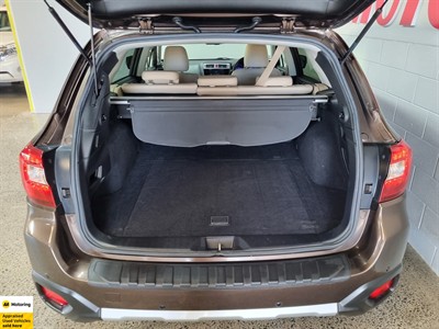 2017 Subaru Outback - Thumbnail