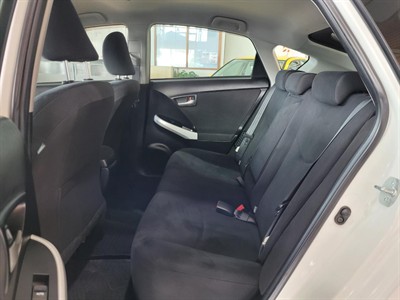 2015 Toyota Prius - Thumbnail