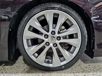 2015 Toyota Noah - Thumbnail