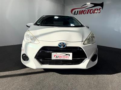 2015 Toyota Aqua - Thumbnail