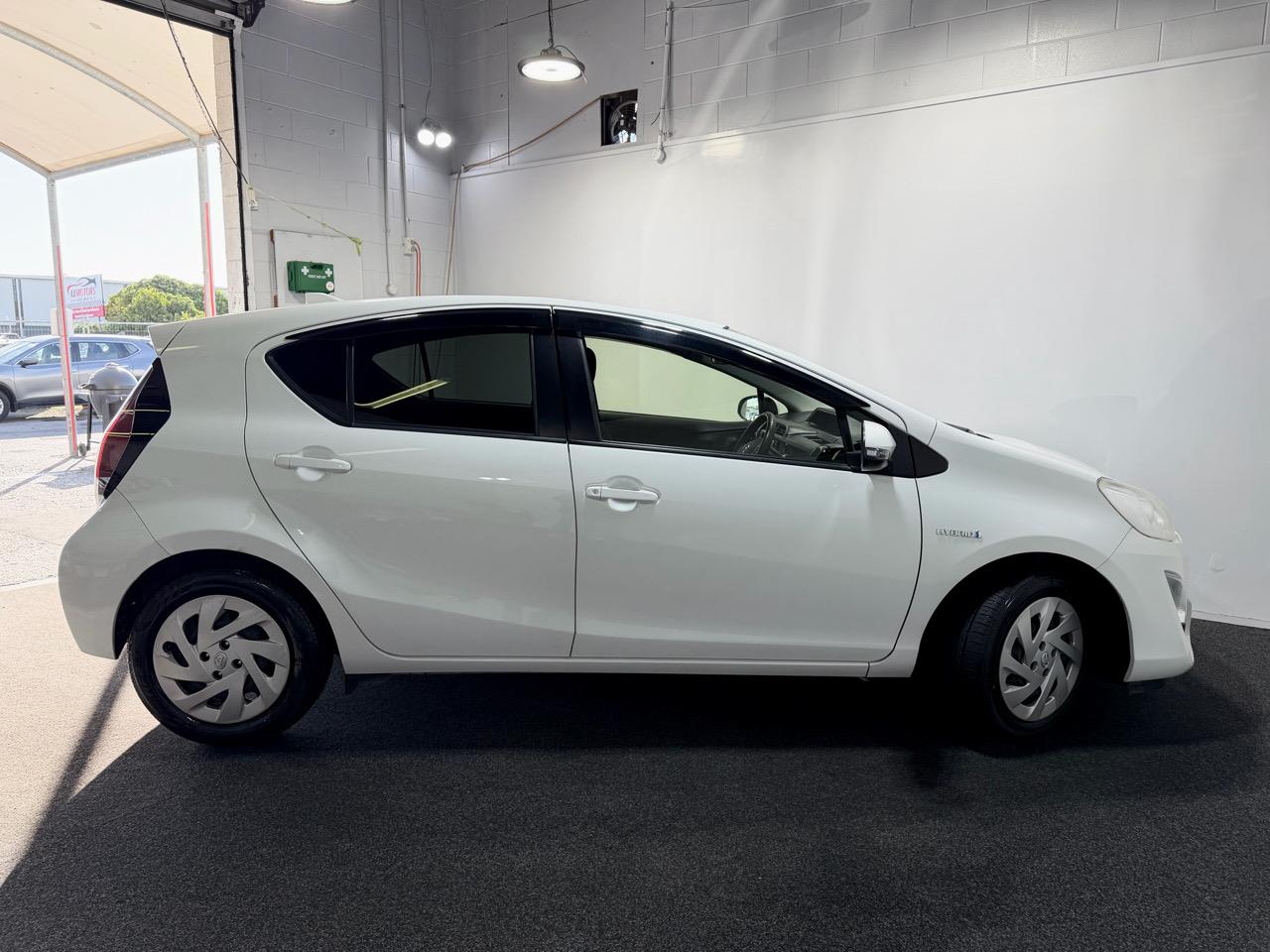 2015 Toyota Aqua