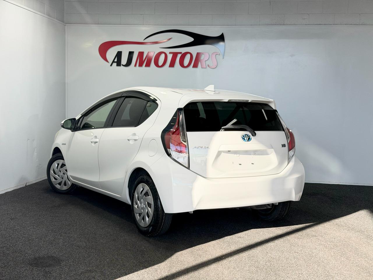2015 Toyota Aqua