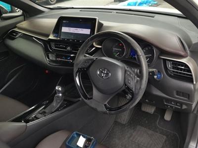 2018 Toyota C-HR - Thumbnail