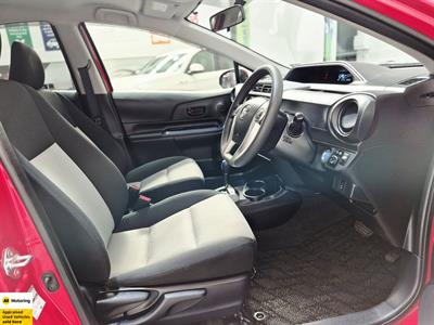 2014 Toyota Aqua - Thumbnail
