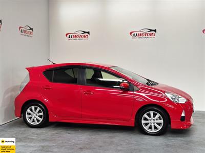 2014 Toyota Aqua - Thumbnail