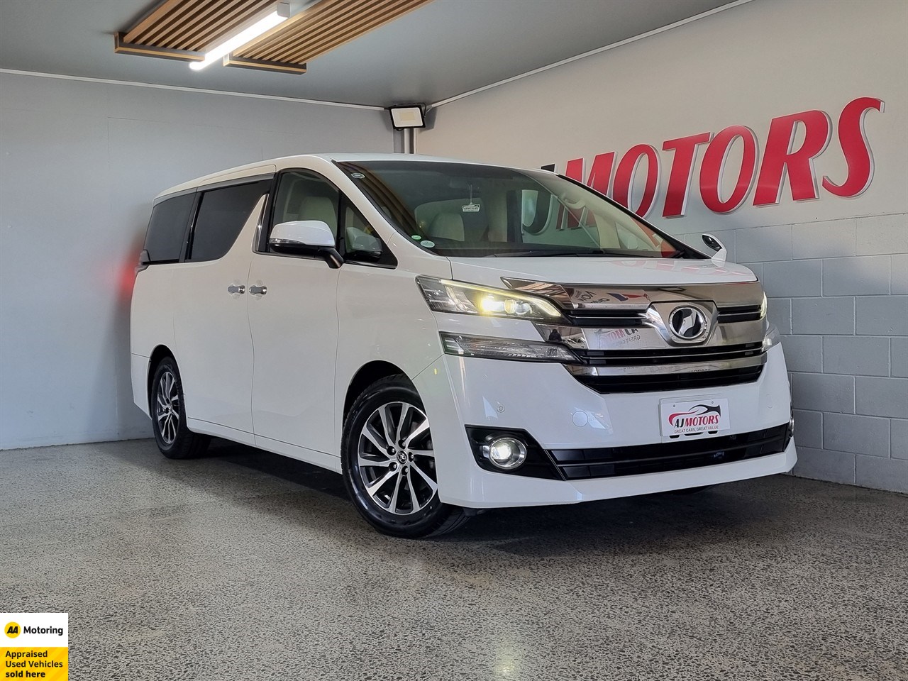 2015 Toyota Vellfire