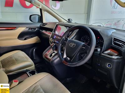2015 Toyota Vellfire - Thumbnail