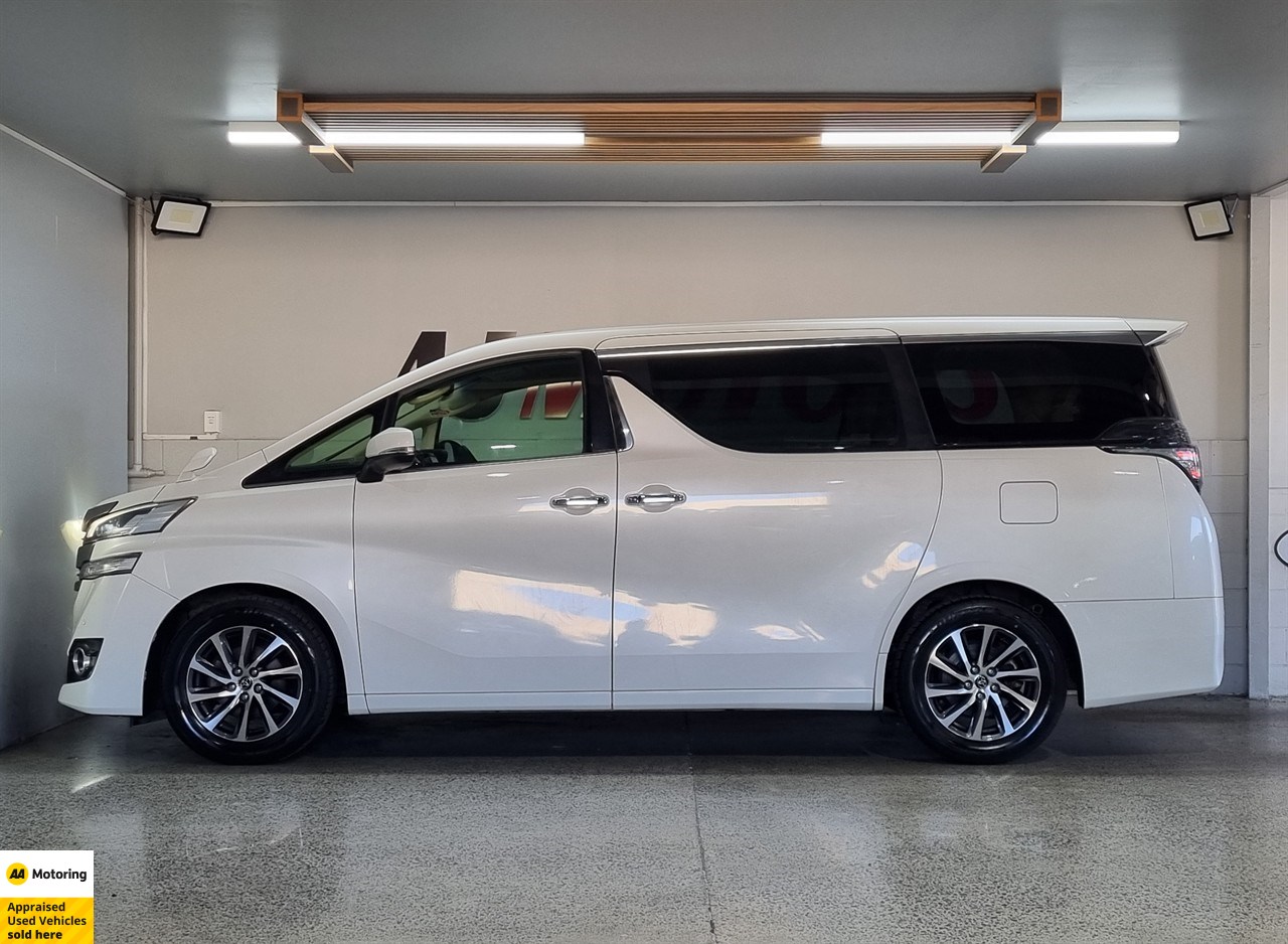 2015 Toyota Vellfire