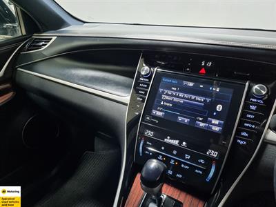 2014 Toyota Harrier - Thumbnail