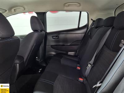 2018 Nissan Leaf - Thumbnail