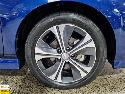 2018 Nissan Leaf - Thumbnail