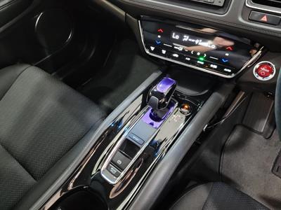 2017 Honda Vezel - Thumbnail