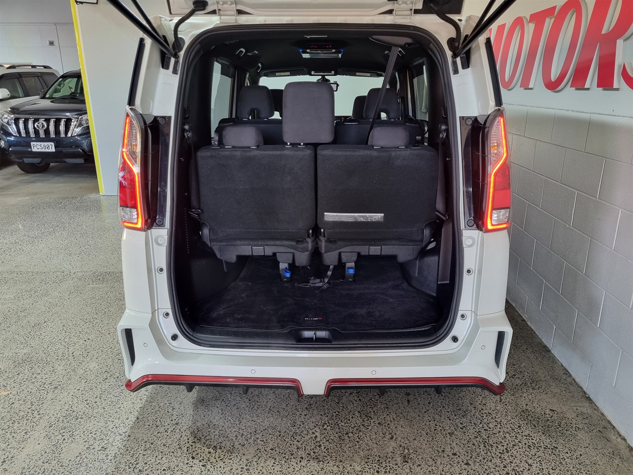 2018 Nissan Serena