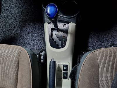 2014 Toyota Aqua - Thumbnail