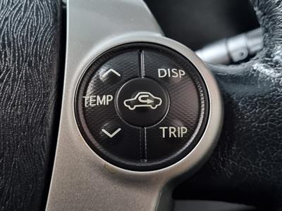 2014 Toyota Aqua - Thumbnail