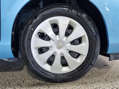 2014 Toyota Aqua - Thumbnail