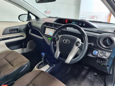 2014 Toyota Aqua - Thumbnail