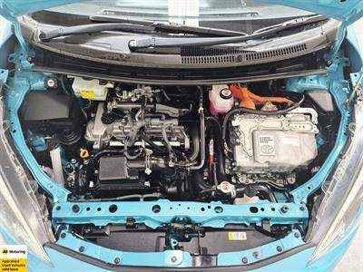 2017 Toyota Aqua - Thumbnail