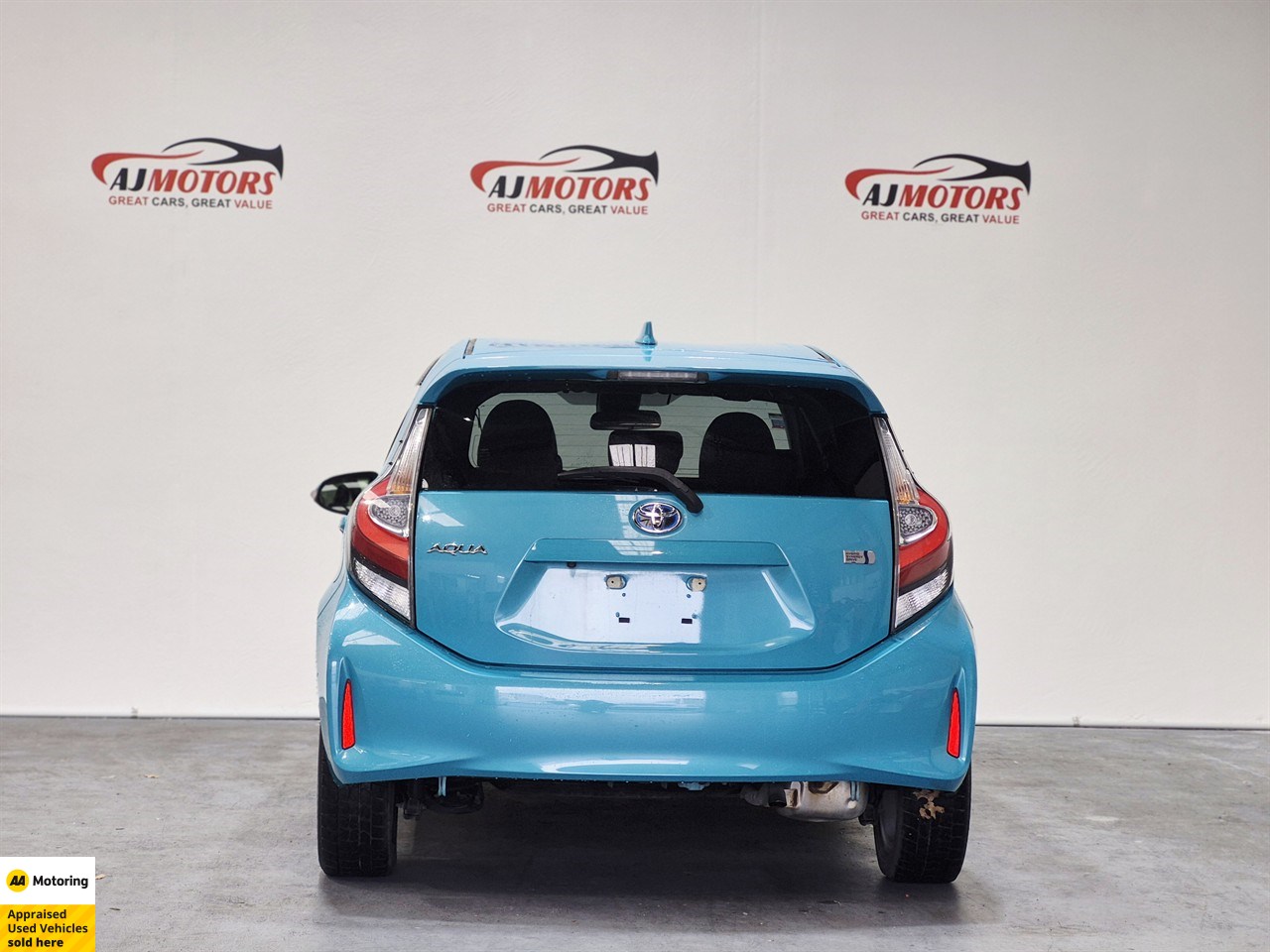 2017 Toyota Aqua